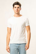 M / Bianco