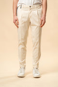 Pantalone chino uomo bianco