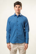 Camicia Karl Mommoo con micro fantasia geometrica – Blu Royal